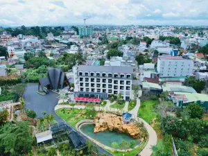 Sunflower Hotel & Resort