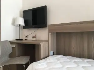 โรงแรมโกราลโล