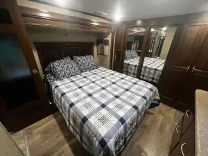 Newly Renovated 5th wheel available now!