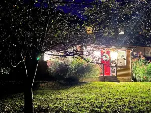 Lofted farmhouse in charming Roscoe on the Beaverkill river