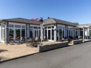 Ibis Issoire