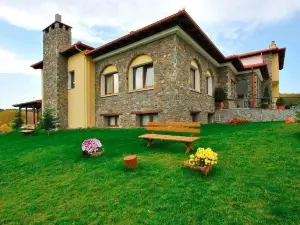 Giannioti Estate