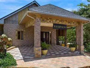 Nokras Riverine Hotel & Spa