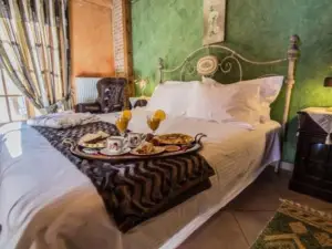 Enthymio Suites