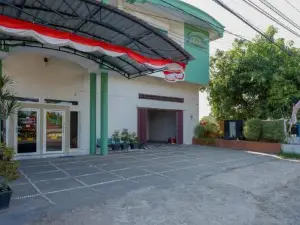 RedDoorz Syariah at Jalan Jenderal Sudirman Palopo