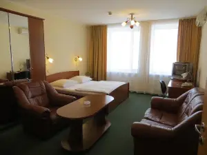 Korona Hotel