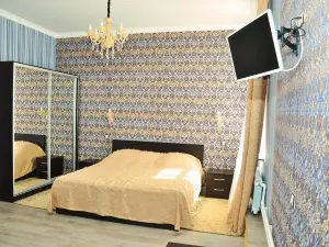 Mini Hotel Uyut on Novgorodskaya 35