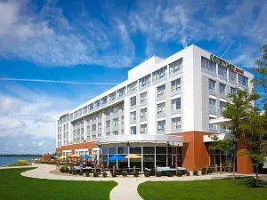 Courtyard Erie Bayfront