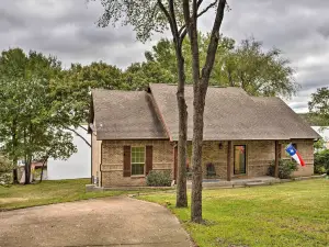 Cedar Creek Lake Home Private Boat Dock, Fire Pit