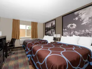 Super 8 by Wyndham Glenwood