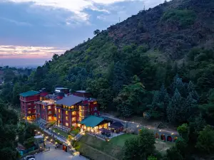 Golden Tulip Srinagar