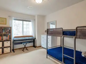 Beautiful family friendly home in peaceful neighborhood!