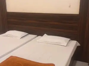 โรงแรม ซางกัม สาการ์