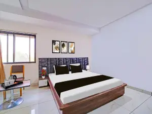 Townhouse Oak Aurobindo Hospital Formerly Hotel Aashiyana