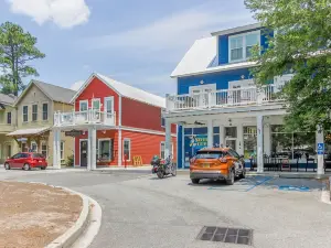 Luxe Kitchen and Spacious Living Area - Charming Low Country Haven