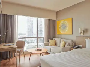 Novotel Suites Manila at Acqua