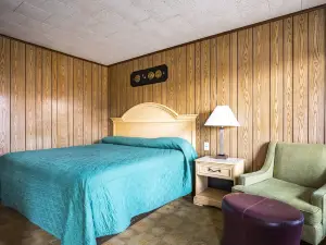 OYO Hotel Holly Springs MS