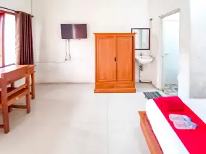 Super OYO 3702 Homestay Bougenville Syariah
