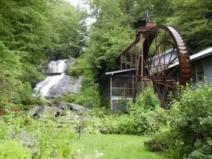Sylvan Falls Mill B&B
