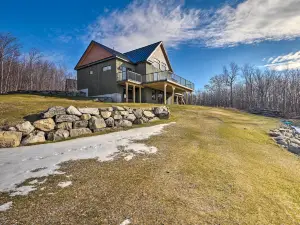 Secluded Kingfield Abode w/ Idyllic Mtn Views