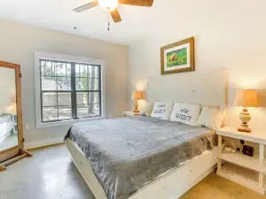 Charming Eclectic Vacation Rental with Beach Access!