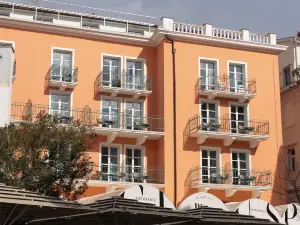 塔迪尼藝術飯店