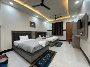 Satya Nikunj INN