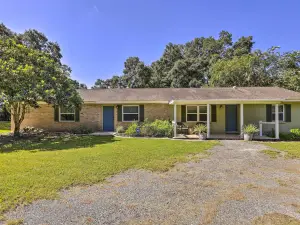 Pet-Friendly Home Close to Wec Ocala!
