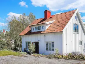 8 Person Holiday Home in Stenungsund
