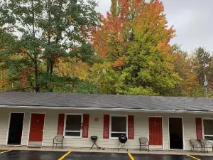 The Pines Motel