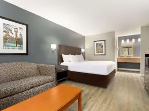 Baymont by Wyndham Wilmington