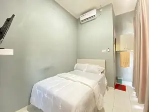 Pelangi Guest House Palembang RedPartner