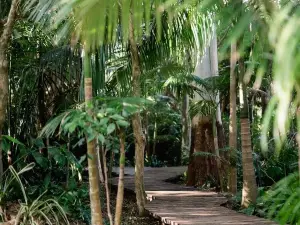 Tamborine Gardens