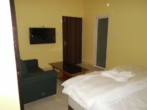 Hotel S S Grand and Multi Cuisine Restaurant
