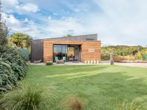 Out The Bay - Guest House at the Beach