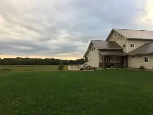 Private Peaceful Country Getaway - Family Friendly - Illinois