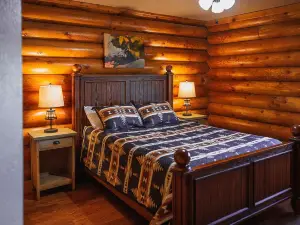 Farm Stay at the Bell-Zwart Lodge