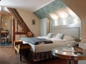 Friedrich Von Schiller Hotel