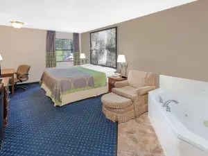Super 8 by Wyndham Lowell/Bentonville/Rogers Area