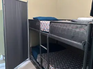 Miami Vibes "Hostel-Like" Shared Room