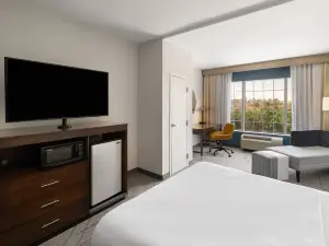 Holiday Inn Express & Suites Aiken