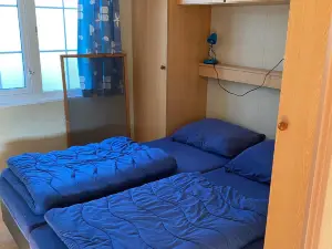 靠近隆瑟和德魯嫩塞沙丘的小木屋
