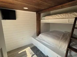 3-bedroom newly remodeled, cozy house in Holcombe, WI