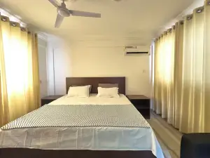 ลักซ์โฮมส์