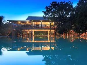 Sigiriana Resort by Thilanka