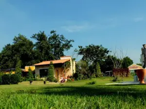 Villa Tuscany Country Resort