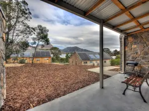 Freycinet Stone Studio 7