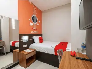 Jav Front One Hotel Lahat