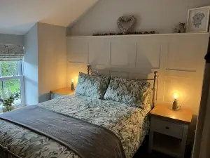 Gorgeous 2-Bed Cottage in Penderyn Brecon Beacons