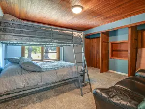 Chippewa Falls Retreat on Lake Wissota w/ 2 Decks!